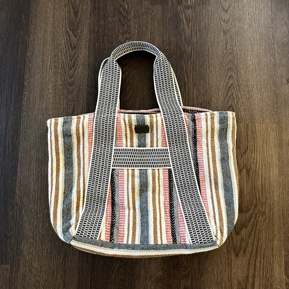 O'Neill Surfing Beach Tote Bag